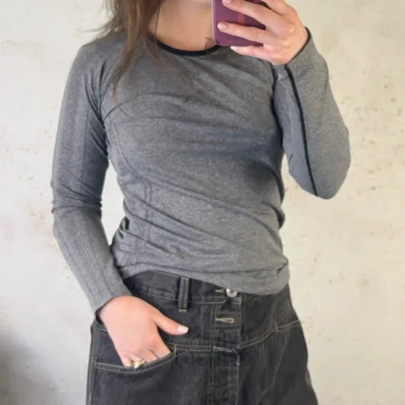 Spiritual Gangster Gray Activewear Athletic Long Sleeve Top Size XS/S NEW - Picture 1 of 11